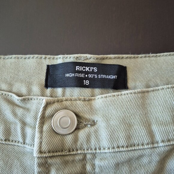 NWT Cropped Jeans - Picture 4 of 7